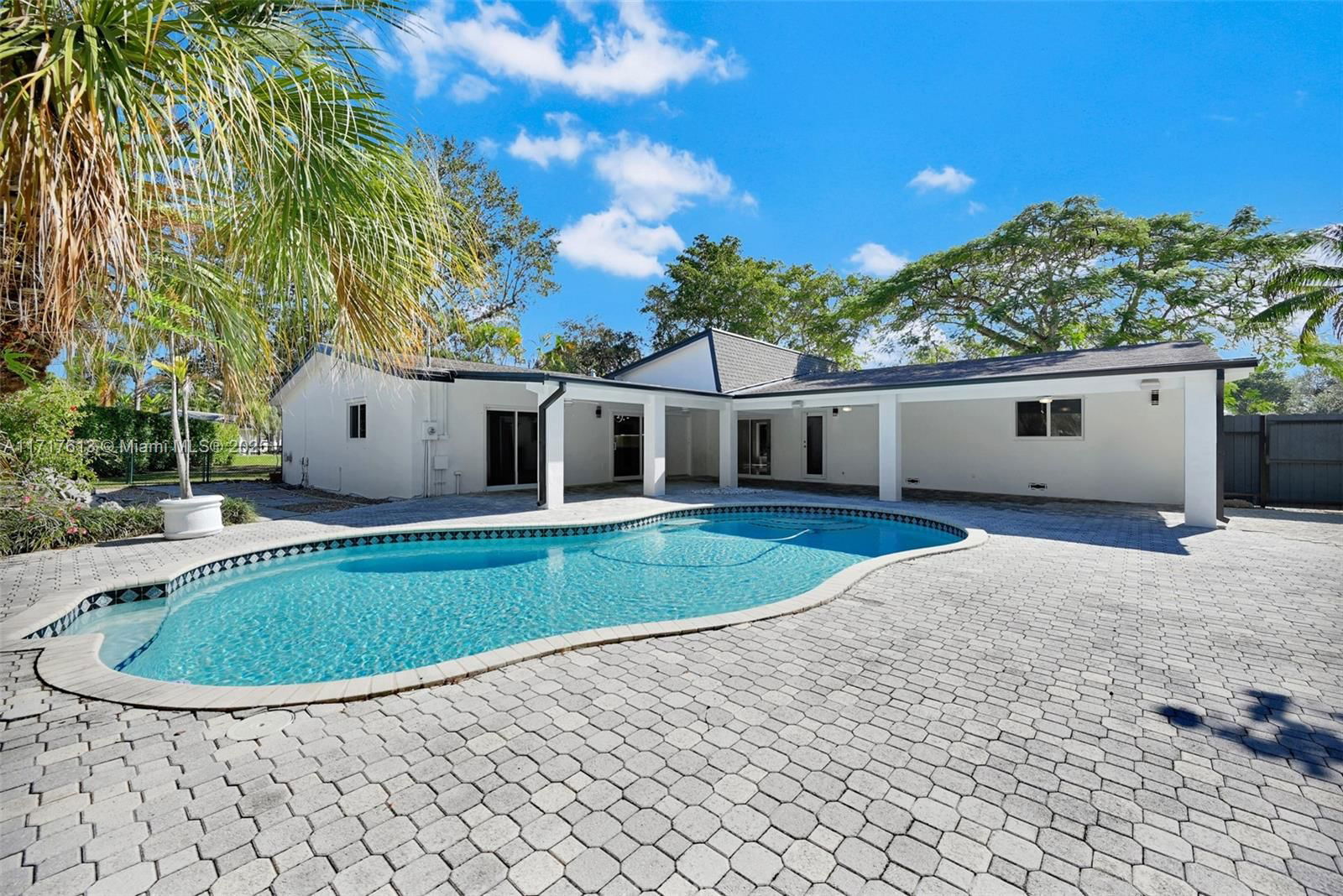 Real estate property located at 8195 142nd Ter, Miami-dade, Royal Palm Ests, Palmetto Bay, FL