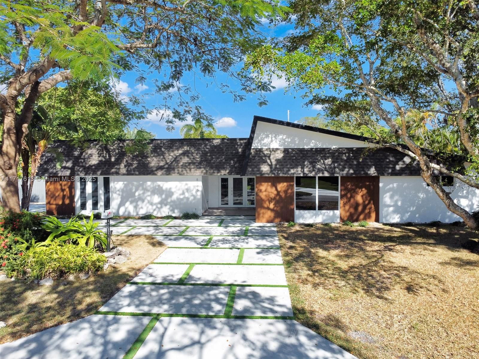 Real estate property located at 8195 142nd Ter, Miami-dade, Royal Palm Ests, Palmetto Bay, FL