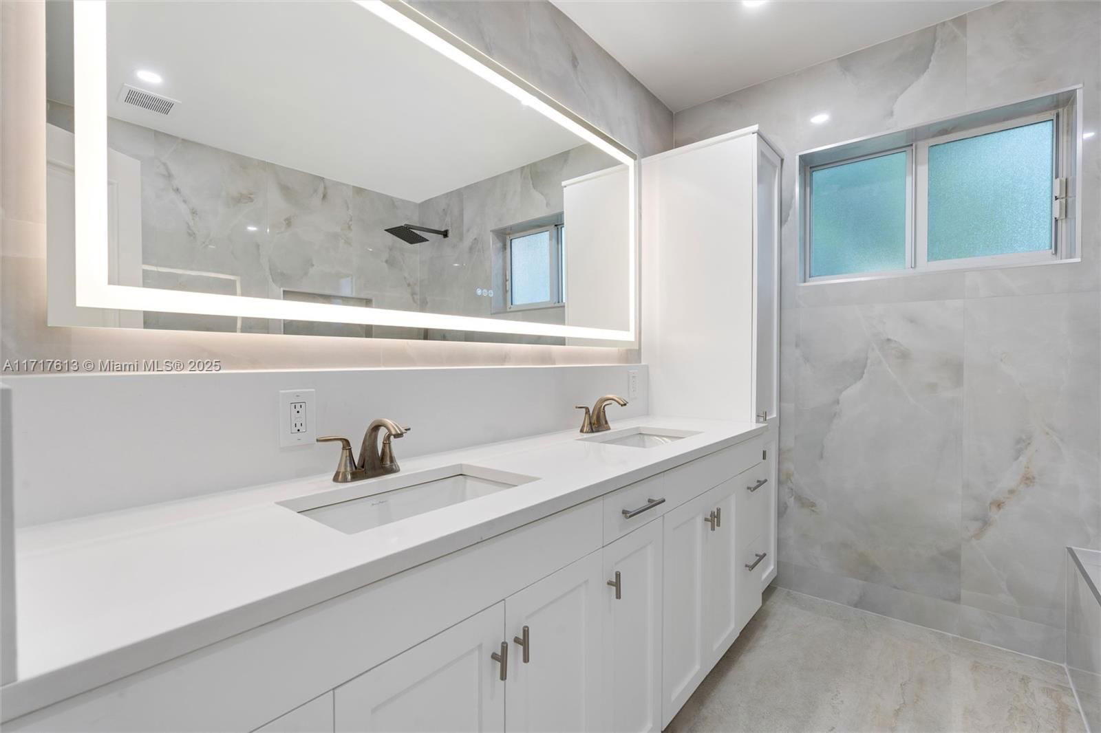 Real estate property located at 8195 142nd Ter, Miami-dade, Royal Palm Ests, Palmetto Bay, FL