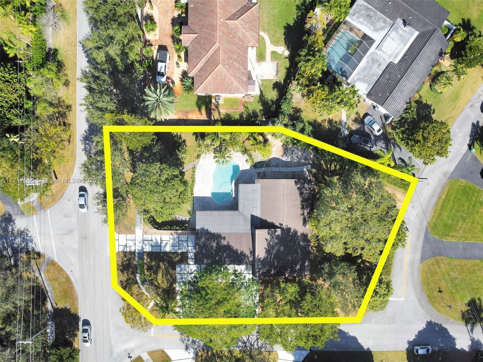 Real estate property located at 8195 142nd Ter, Miami-dade, Royal Palm Ests, Palmetto Bay, FL