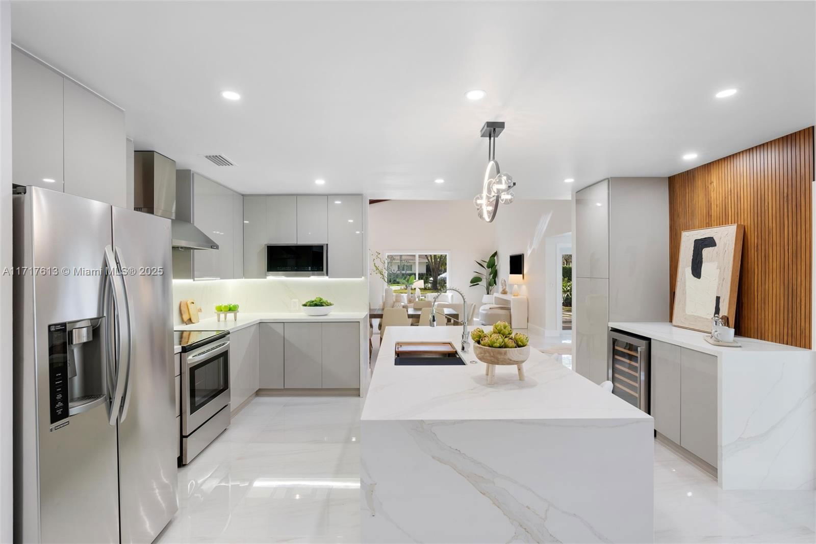 Real estate property located at 8195 142nd Ter, Miami-dade, Royal Palm Ests, Palmetto Bay, FL