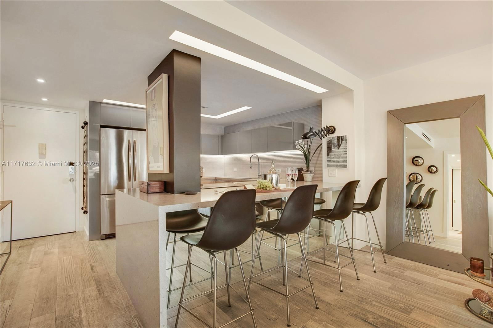 Real estate property located at 1450 Lincoln Rd #909, Miami-dade, Lincoln Bay Towers Condo, Miami Beach, FL
