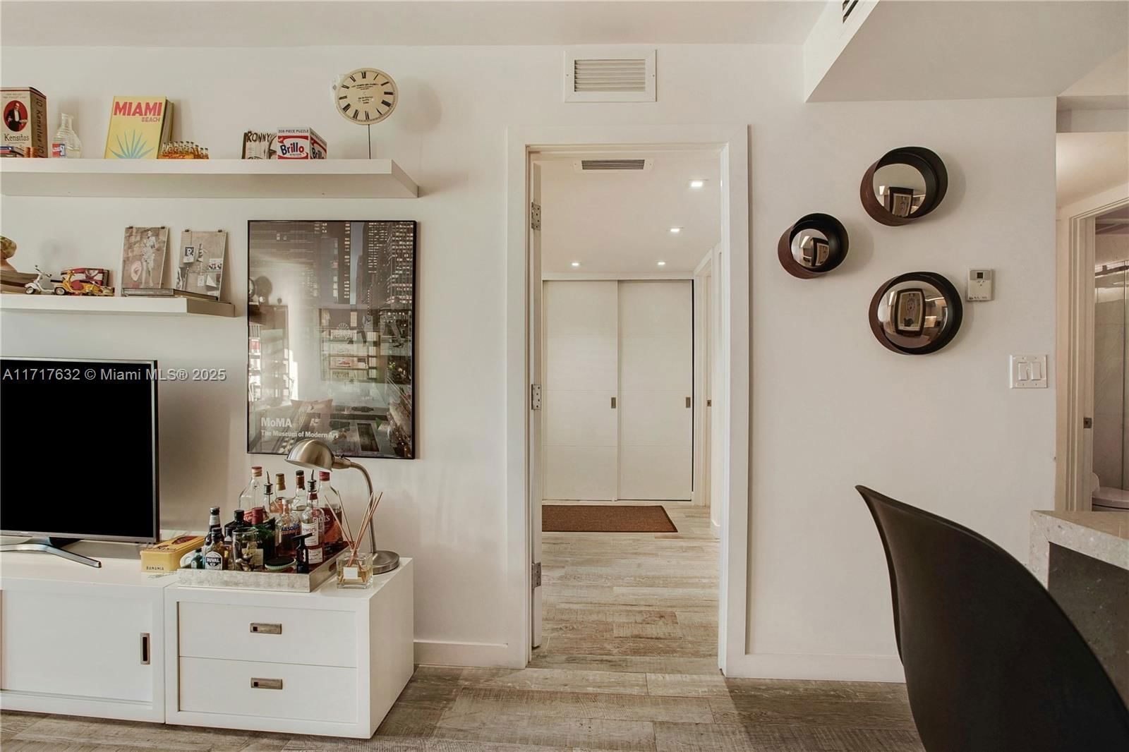 Real estate property located at 1450 Lincoln Rd #909, Miami-dade, Lincoln Bay Towers Condo, Miami Beach, FL