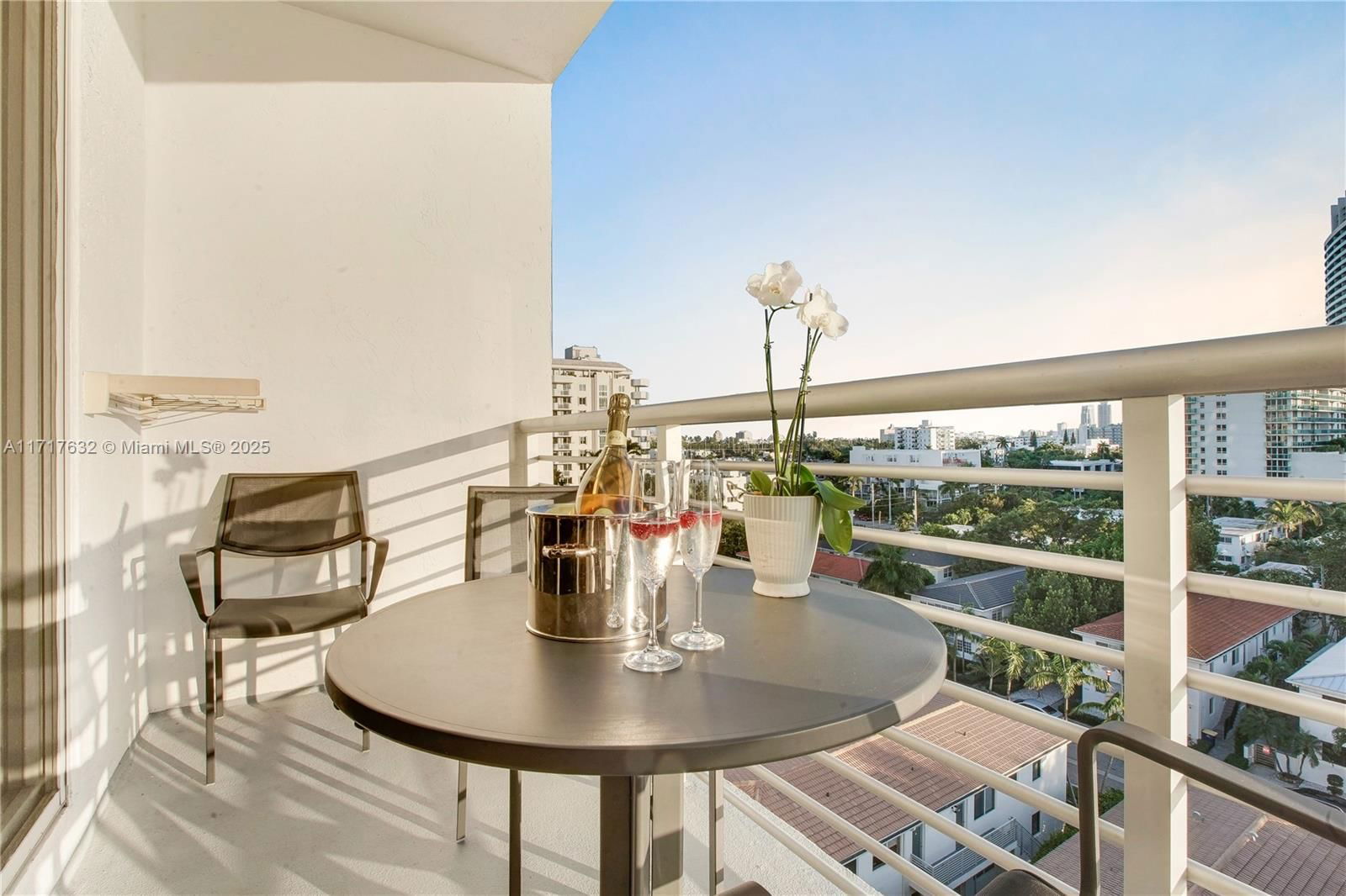 Real estate property located at 1450 Lincoln Rd #909, Miami-dade, Lincoln Bay Towers Condo, Miami Beach, FL