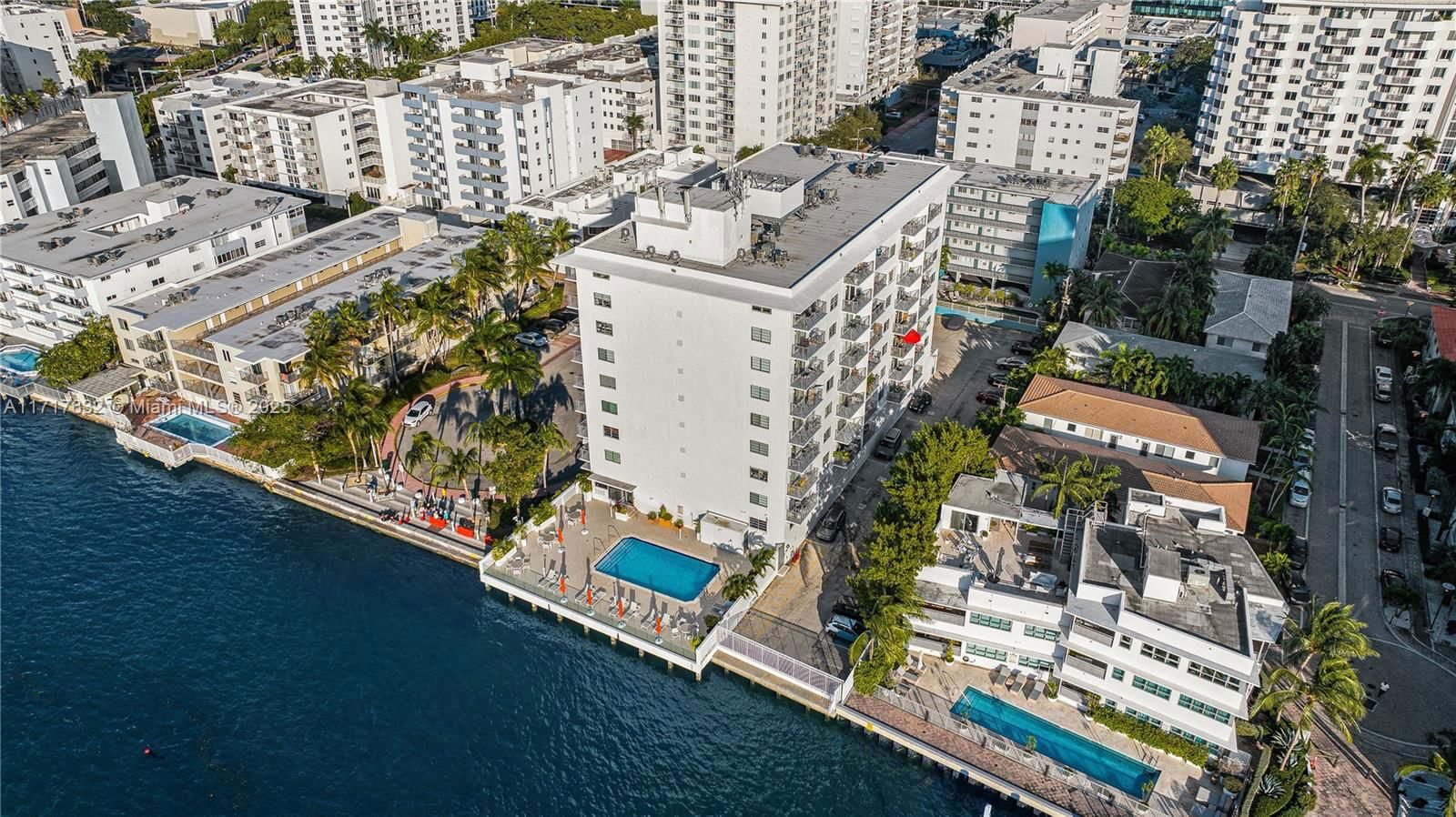 Real estate property located at 1450 Lincoln Rd #909, Miami-dade, Lincoln Bay Towers Condo, Miami Beach, FL