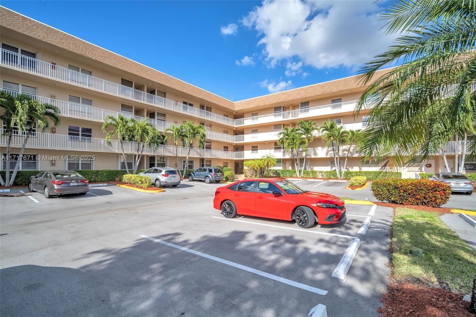 Real estate property located at 10369 24th Pl #402, Broward, SUNRISE LAKES 187 CONDO, Sunrise, FL