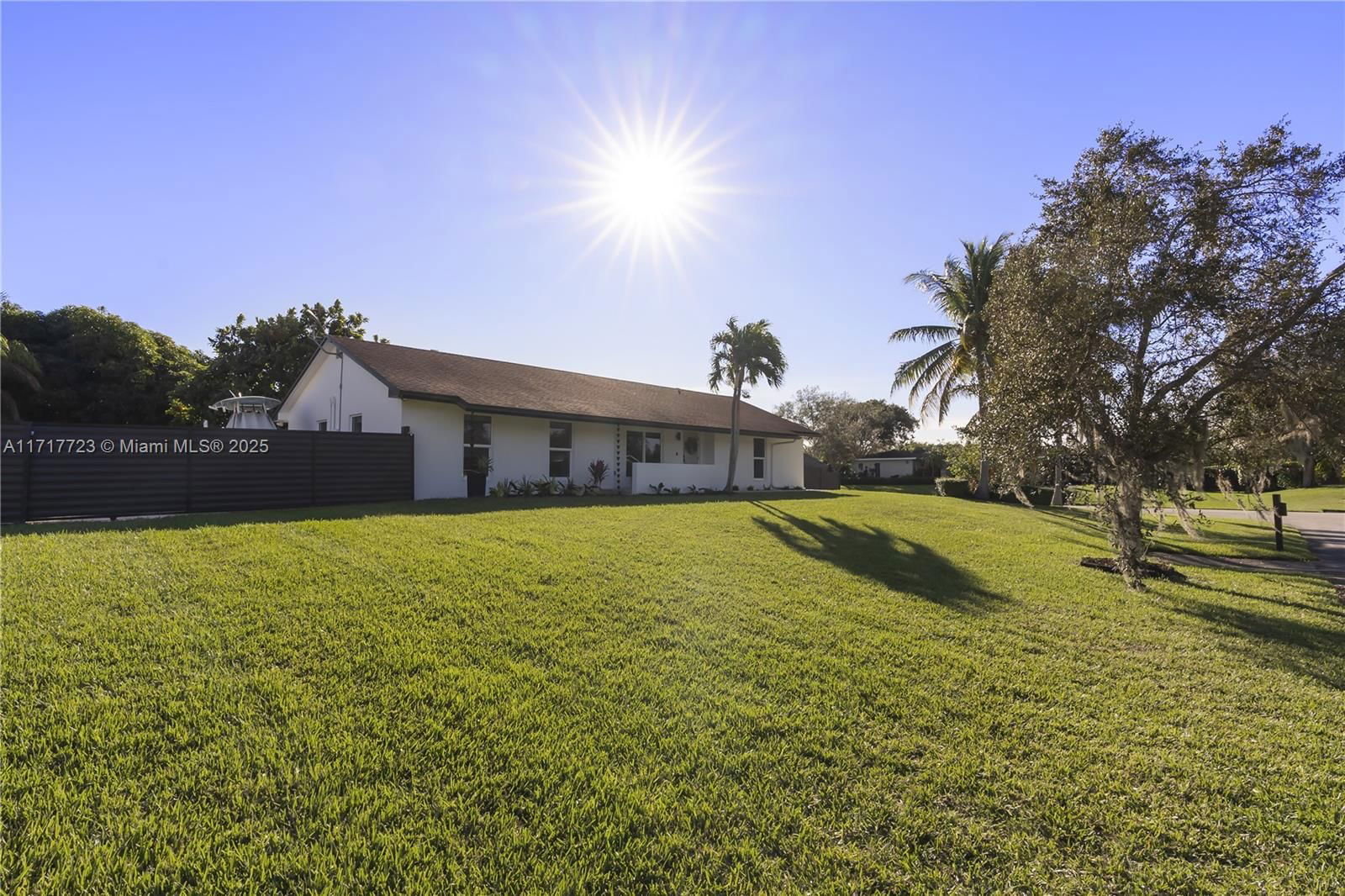 Real estate property located at 18473 87th Pl, Miami-dade, Bel Aire Sec 23, Cutler Bay, FL