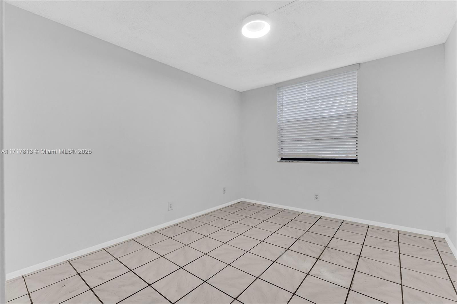 Real estate property located at 6190 Woodlands Blvd #108, Broward, Gate Three Condo, Tamarac, FL