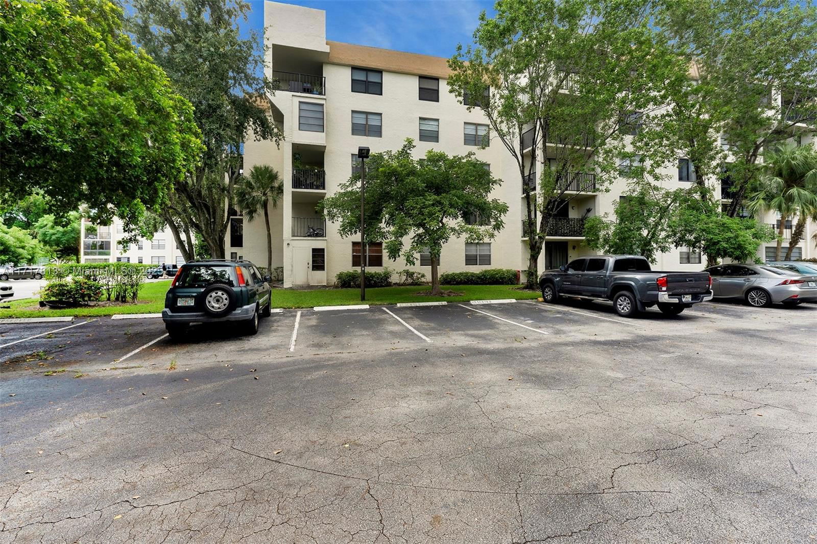 Real estate property located at 6190 Woodlands Blvd #108, Broward, Gate Three Condo, Tamarac, FL