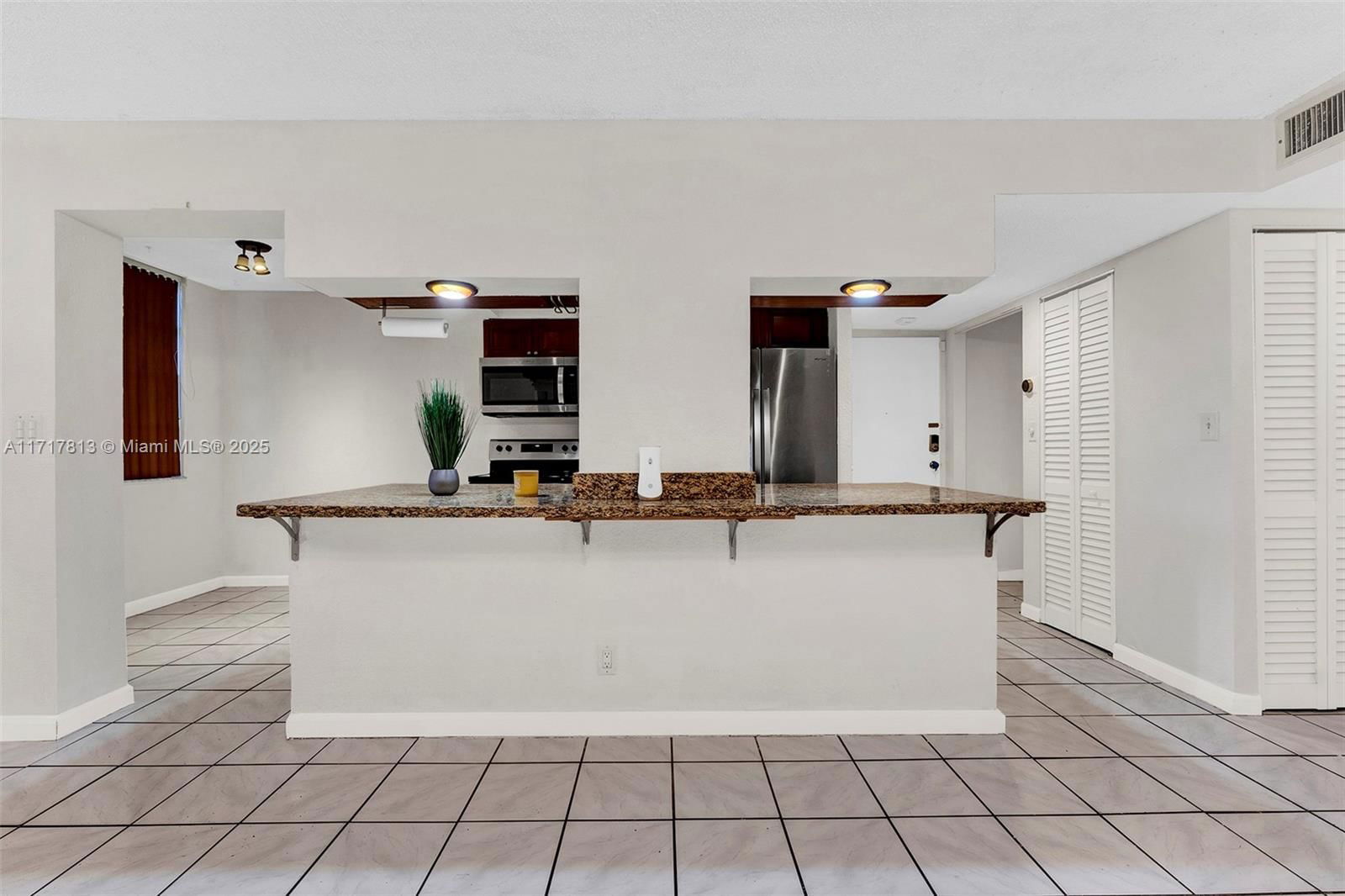 Real estate property located at 6190 Woodlands Blvd #108, Broward, Gate Three Condo, Tamarac, FL