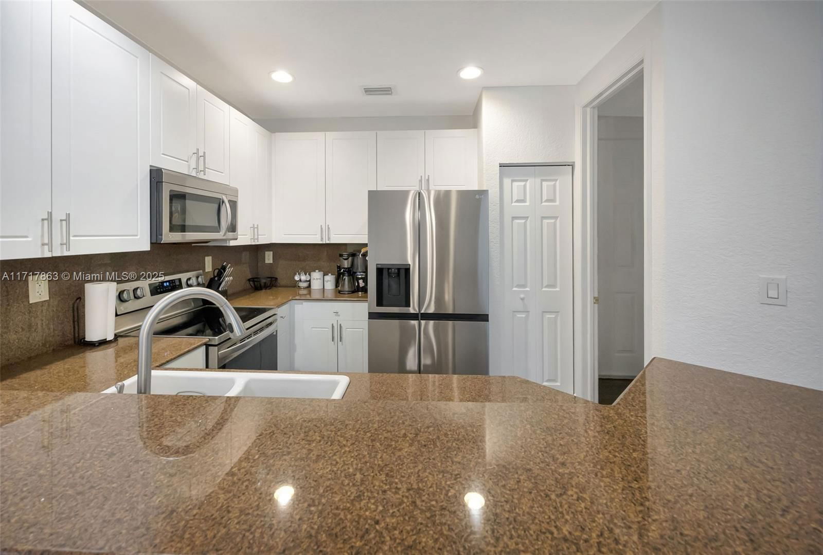 Real estate property located at 20788 89th Path, Miami-dade, Cantamar, Cutler Bay, FL