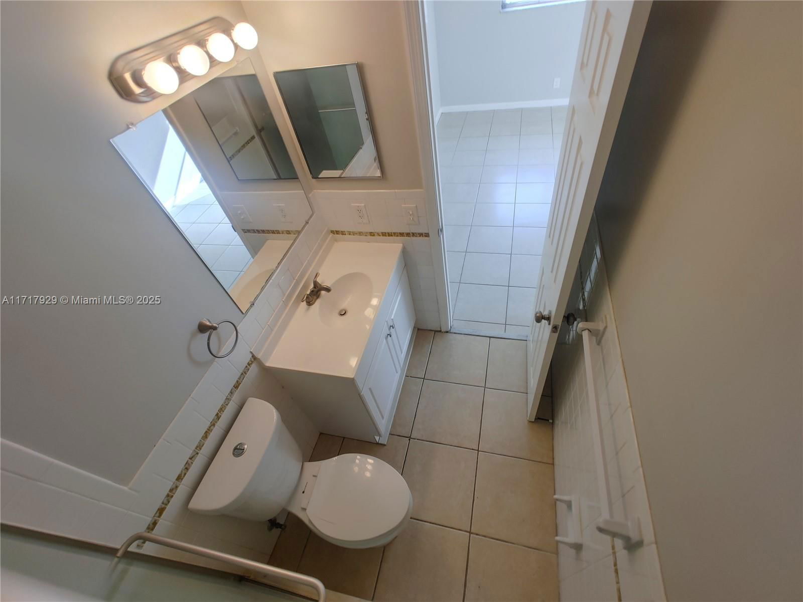 Real estate property located at 2836 Fillmore St #35, Broward, Pinewood Condo, Hollywood, FL