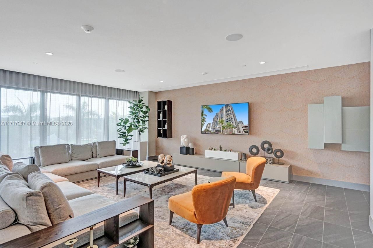 Real estate property located at 5350 84th Ave #901, Miami-dade, 5350 Park Condo, Doral, FL