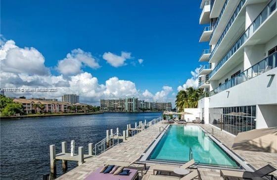 Real estate property located at 4010 Ocean Dr R2105, Broward, 4010 South Ocean Condo, Hollywood, FL