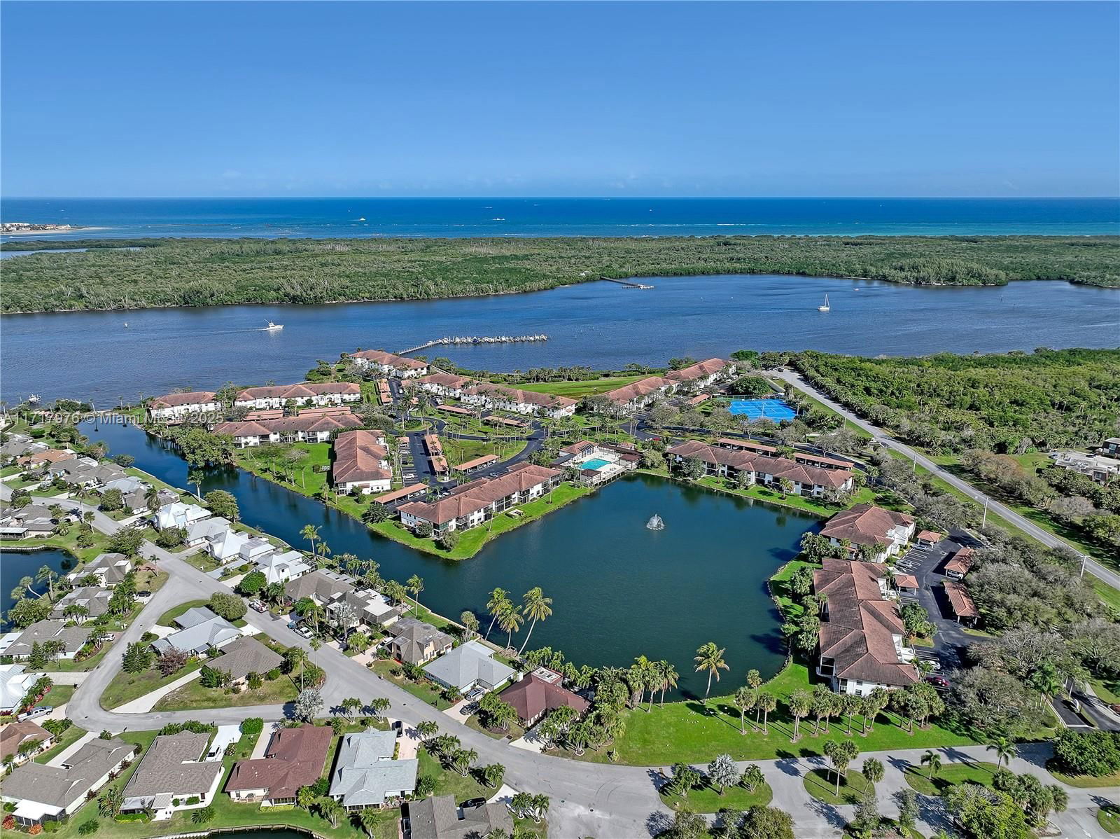 Real estate property located at 6062 Landing Way #15, Martin, Hansons Landing Condo, Stuart, FL