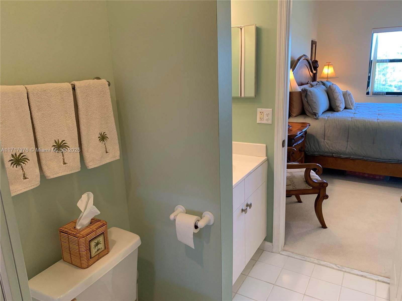 Real estate property located at 6062 Landing Way #15, Martin, Hansons Landing Condo, Stuart, FL