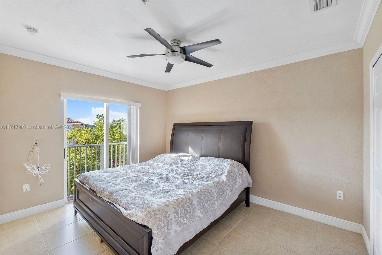 Real estate property located at 20930 87th Ave #305, Miami-dade, Breeze Of Galloway Condo, Cutler Bay, FL