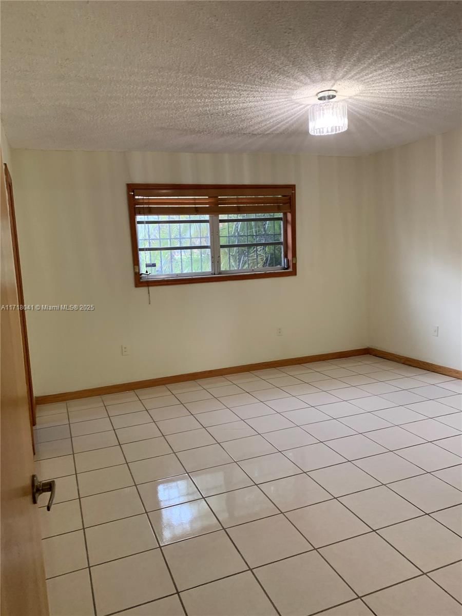 Real estate property located at 4201 19th Ave, Miami-dade, Palm Springs Villas South, Hialeah, FL