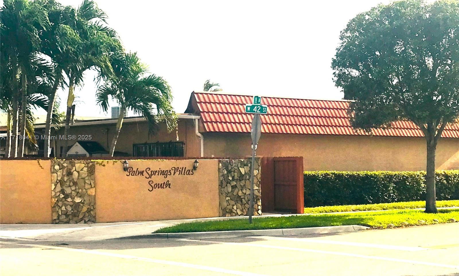 Real estate property located at 4201 19th Ave, Miami-dade, Palm Springs Villas South, Hialeah, FL
