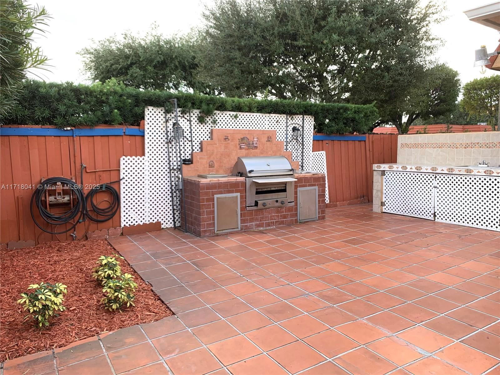 Real estate property located at 4201 19th Ave, Miami-dade, Palm Springs Villas South, Hialeah, FL