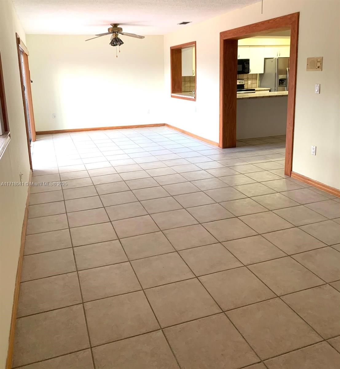 Real estate property located at 4201 19th Ave, Miami-dade, Palm Springs Villas South, Hialeah, FL