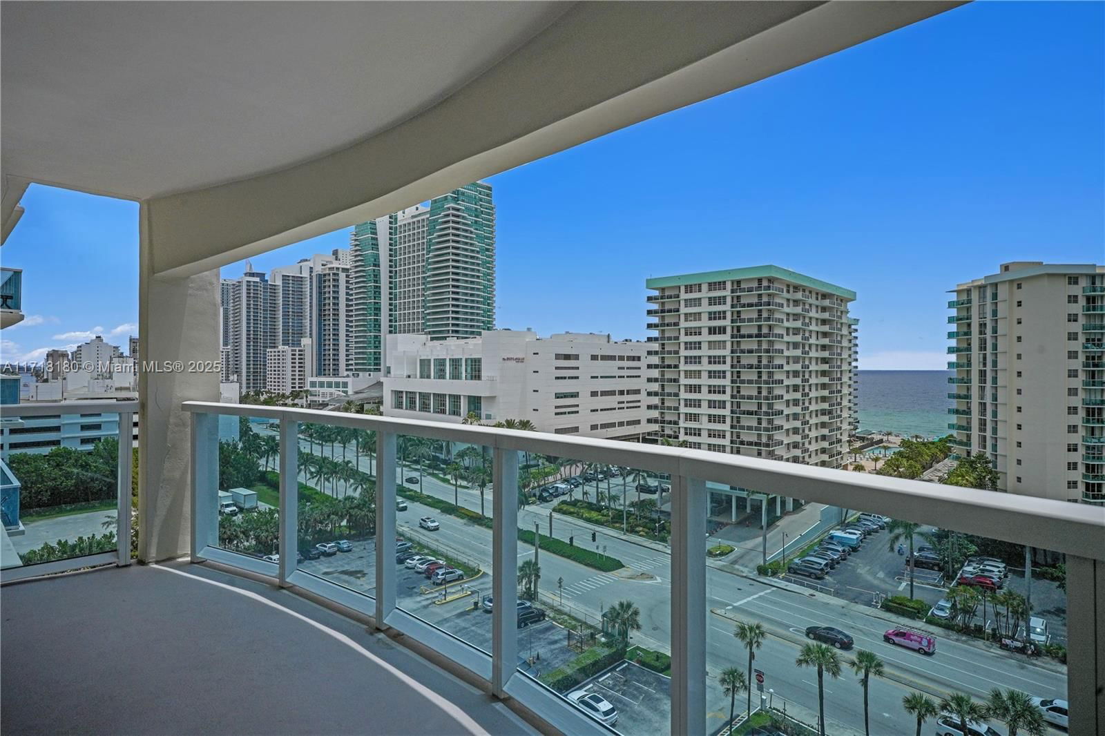 Real estate property located at 3800 Ocean Dr #1019, Broward, Hallmark Of Hollywood Con, Hollywood, FL