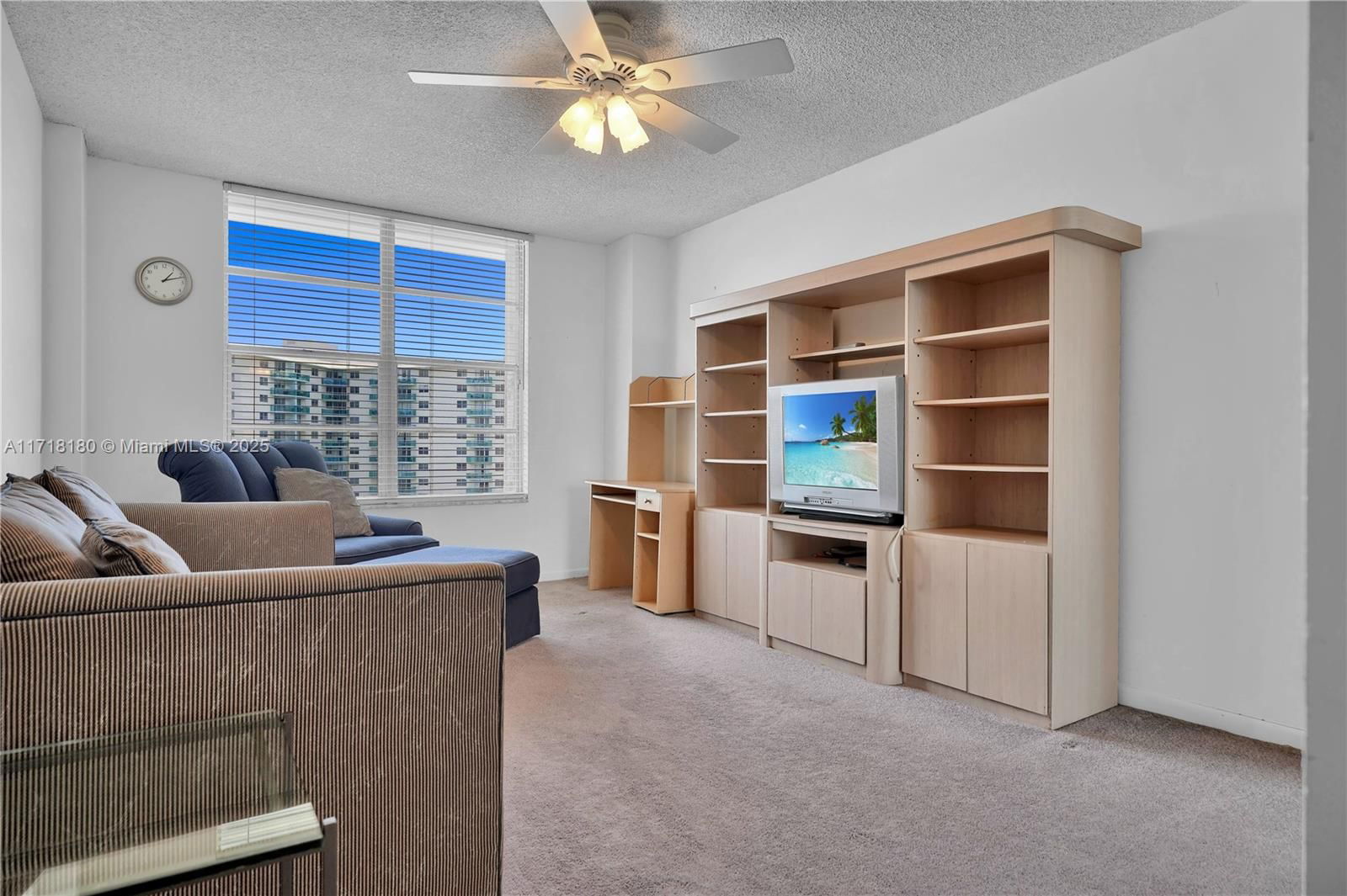 Real estate property located at 3800 Ocean Dr #1019, Broward, Hallmark Of Hollywood Con, Hollywood, FL