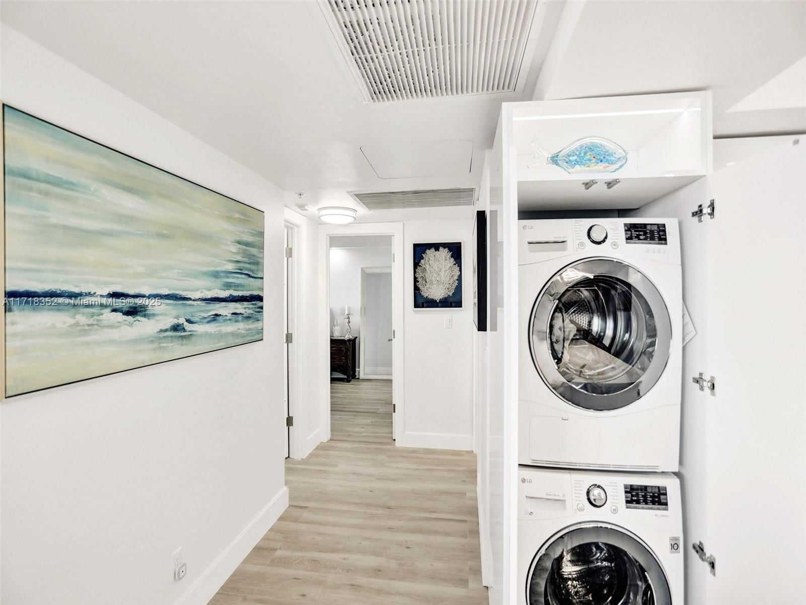 Real estate property located at 2501 Ocean Dr #1211, Broward, Wave Condo, Hollywood, FL
