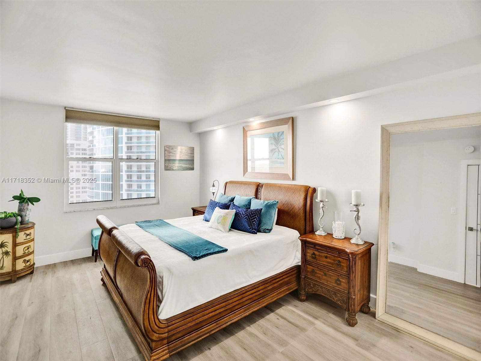 Real estate property located at 2501 Ocean Dr #1211, Broward, Wave Condo, Hollywood, FL