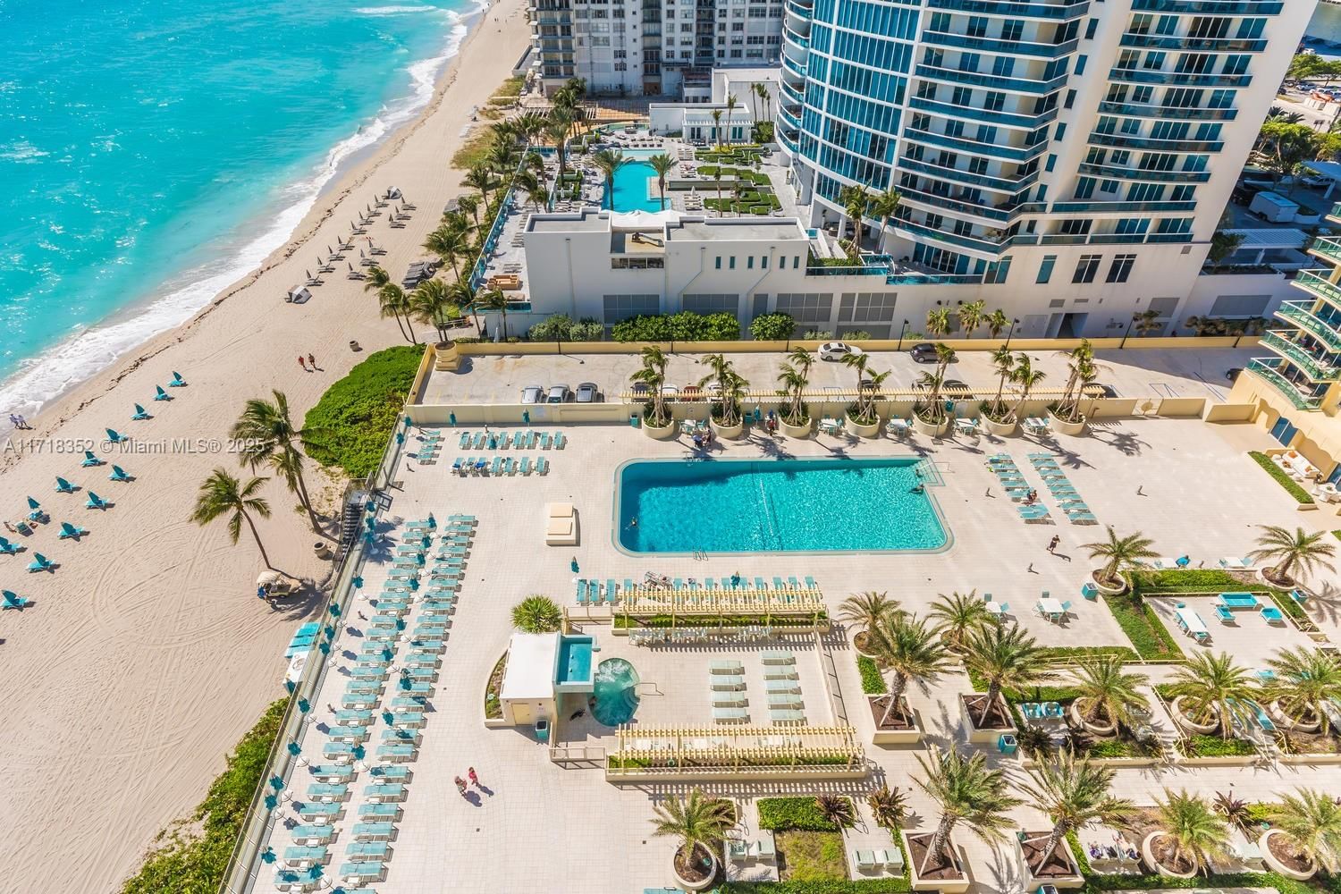 Real estate property located at 2501 Ocean Dr #1211, Broward, Wave Condo, Hollywood, FL