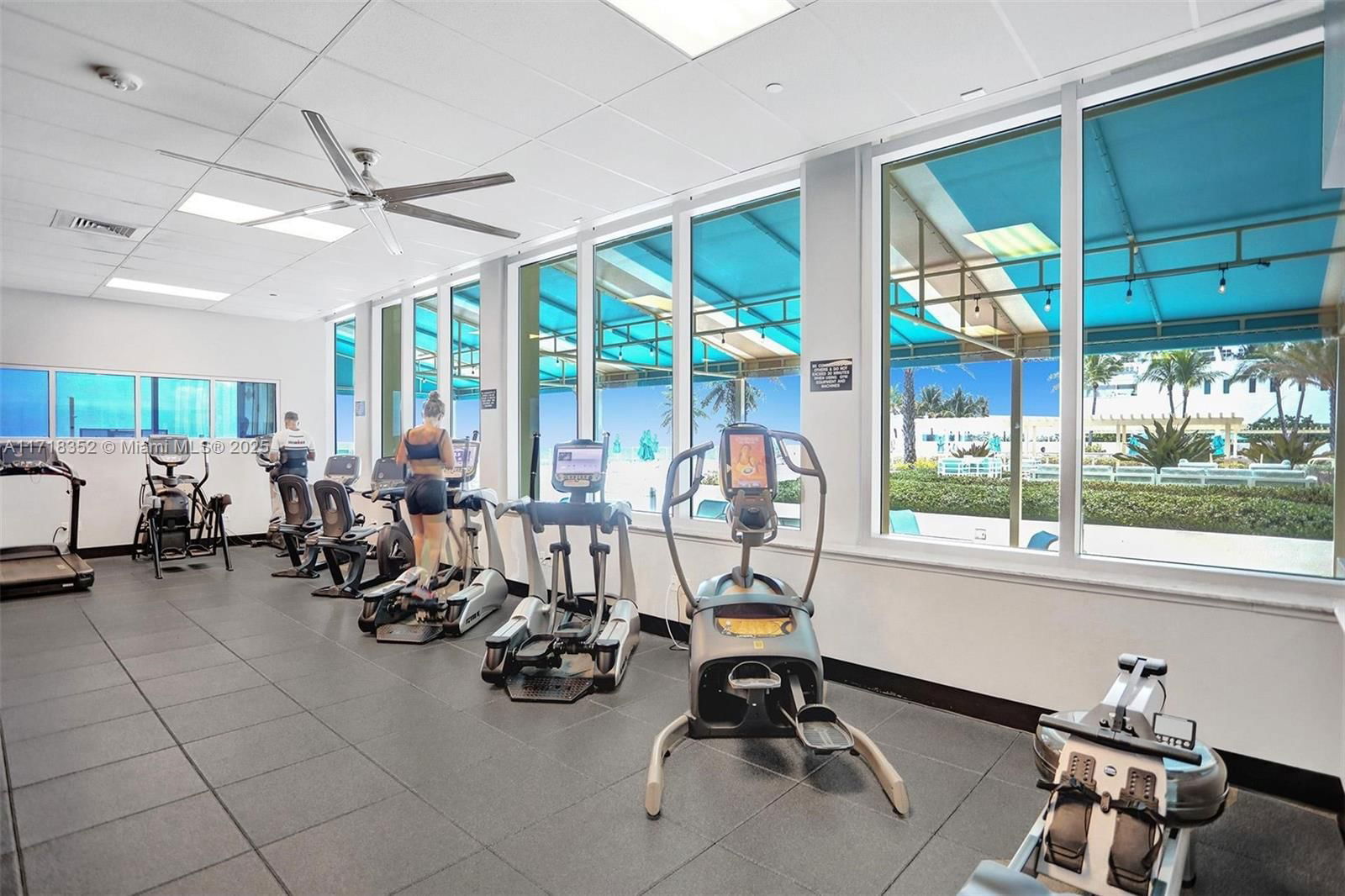 Real estate property located at 2501 Ocean Dr #1211, Broward, Wave Condo, Hollywood, FL