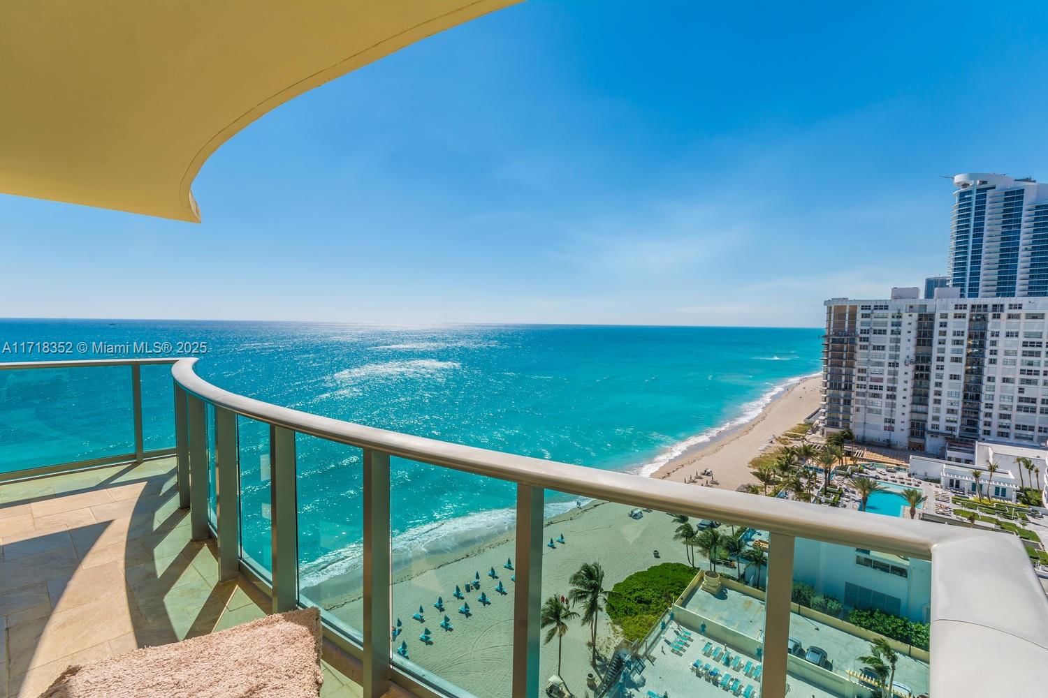 Real estate property located at 2501 Ocean Dr #1211, Broward, Wave Condo, Hollywood, FL