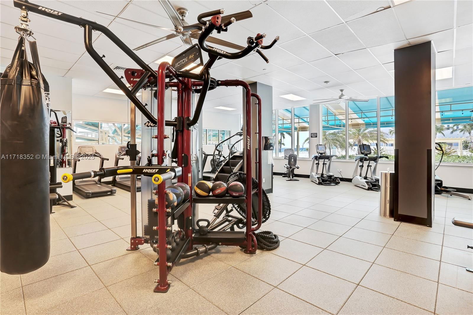 Real estate property located at 2501 Ocean Dr #1211, Broward, Wave Condo, Hollywood, FL
