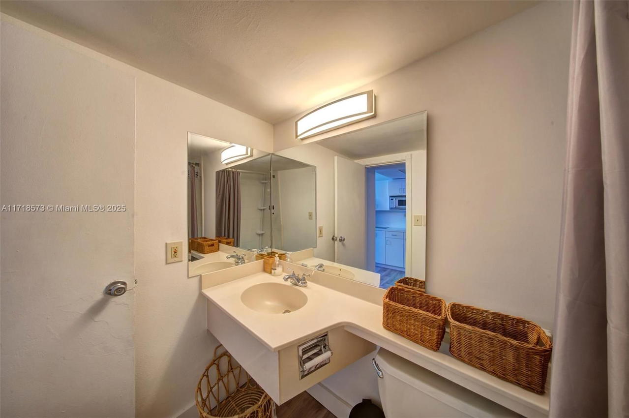 Real estate property located at 19201 Collins Ave #746, Miami-dade, The Aventura Beach Club C, Sunny Isles Beach, FL