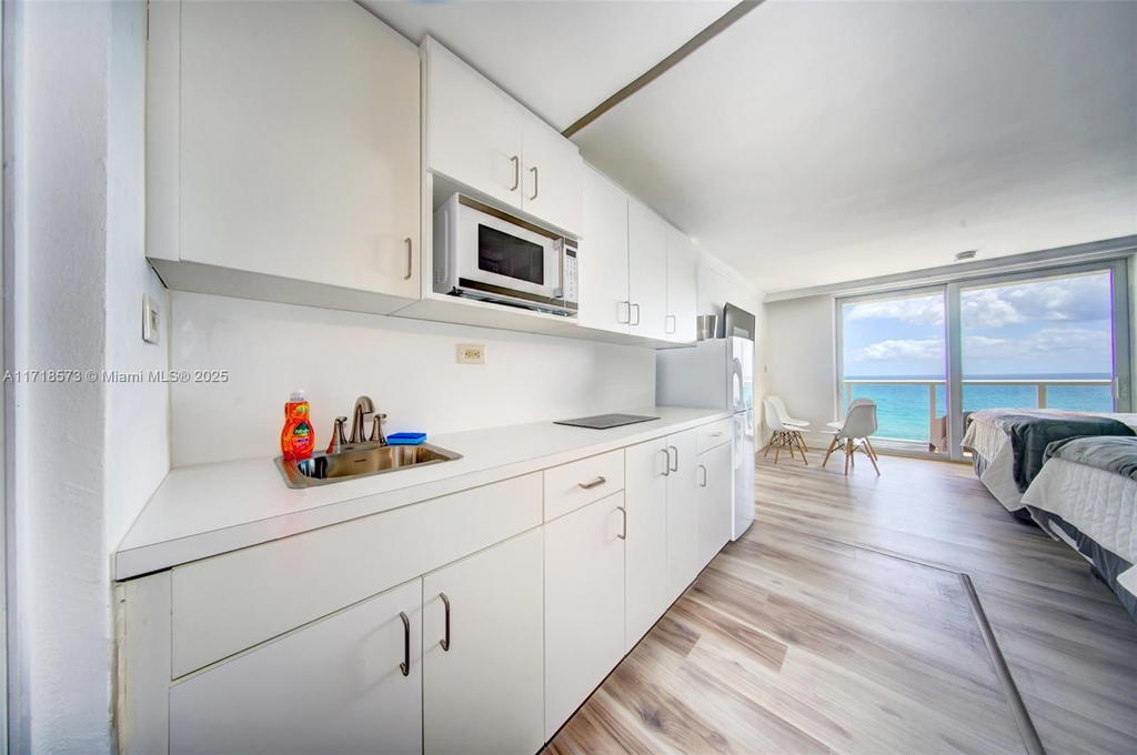 Real estate property located at 19201 Collins Ave #746, Miami-dade, The Aventura Beach Club C, Sunny Isles Beach, FL