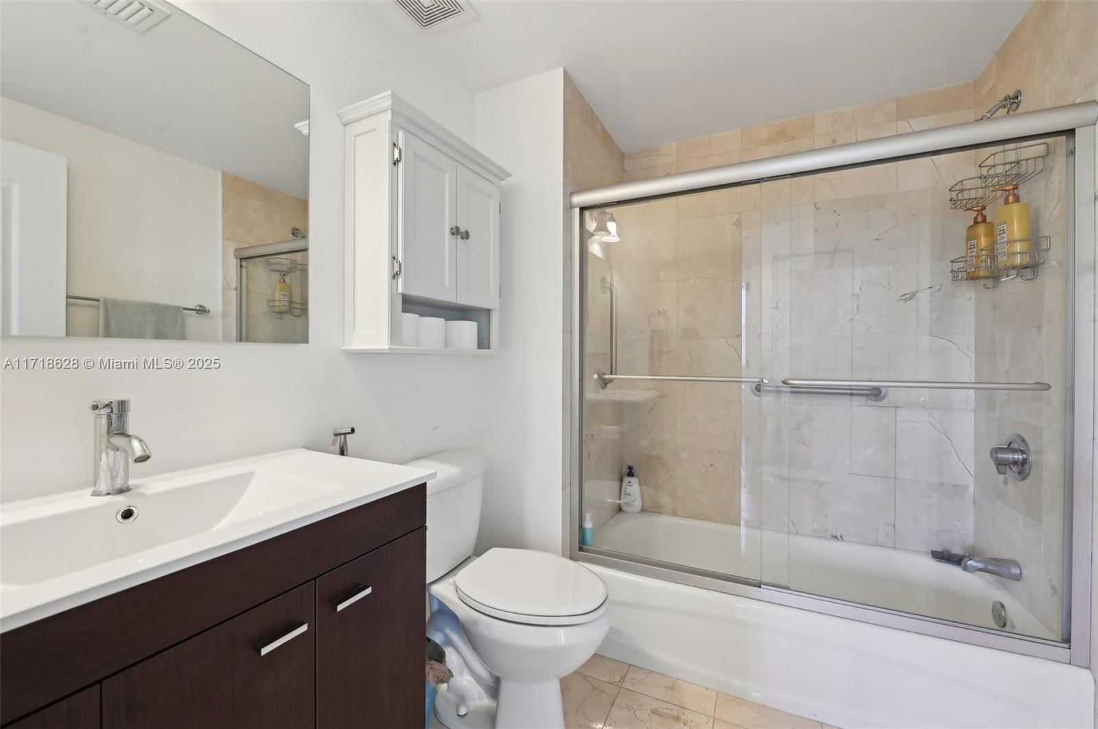 Real estate property located at 7530 102nd St #303, Miami-dade, The Reserve Of Pinecrest, Pinecrest, FL