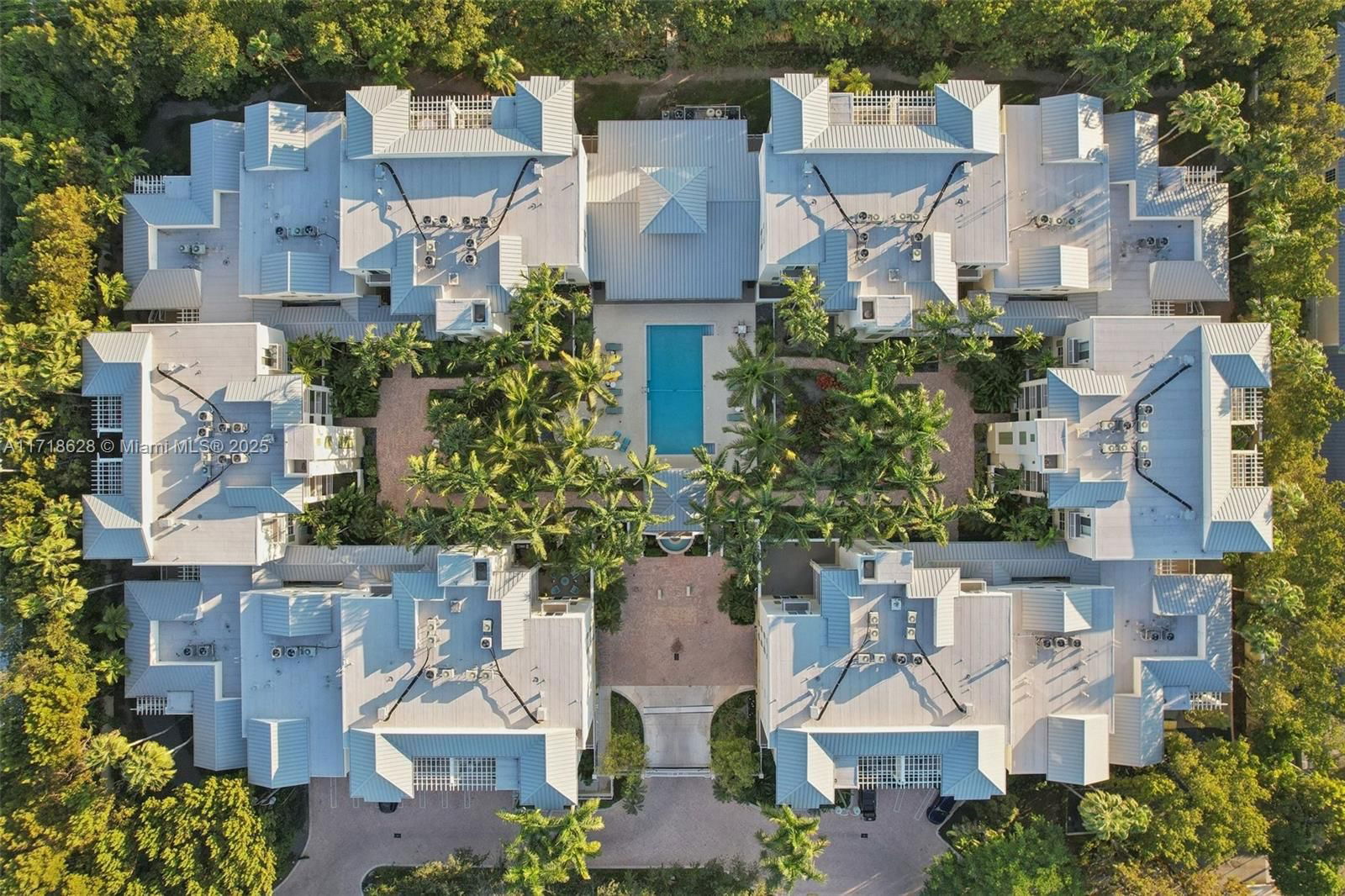 Real estate property located at 7530 102nd St #303, Miami-dade, The Reserve Of Pinecrest, Pinecrest, FL