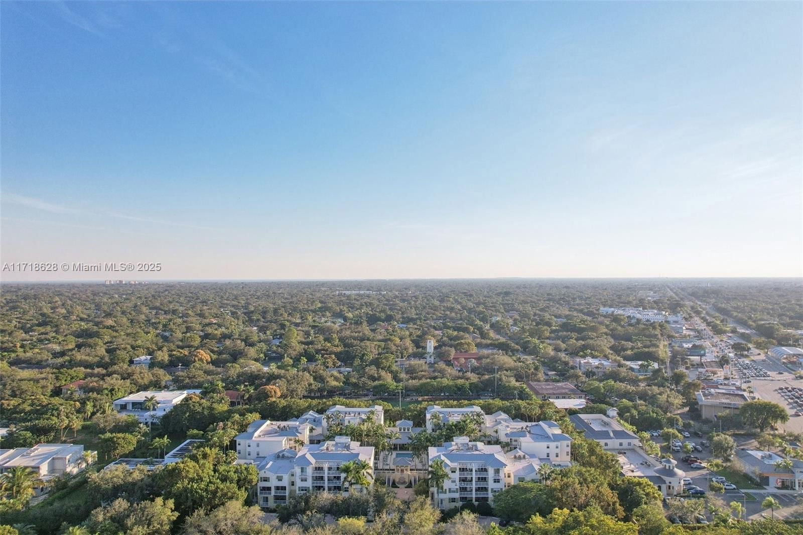 Real estate property located at 7530 102nd St #303, Miami-dade, The Reserve Of Pinecrest, Pinecrest, FL