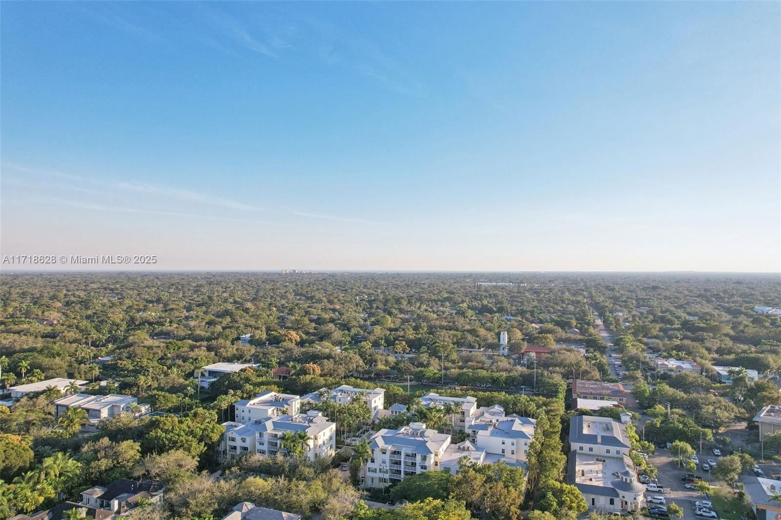 Real estate property located at 7530 102nd St #303, Miami-dade, The Reserve Of Pinecrest, Pinecrest, FL