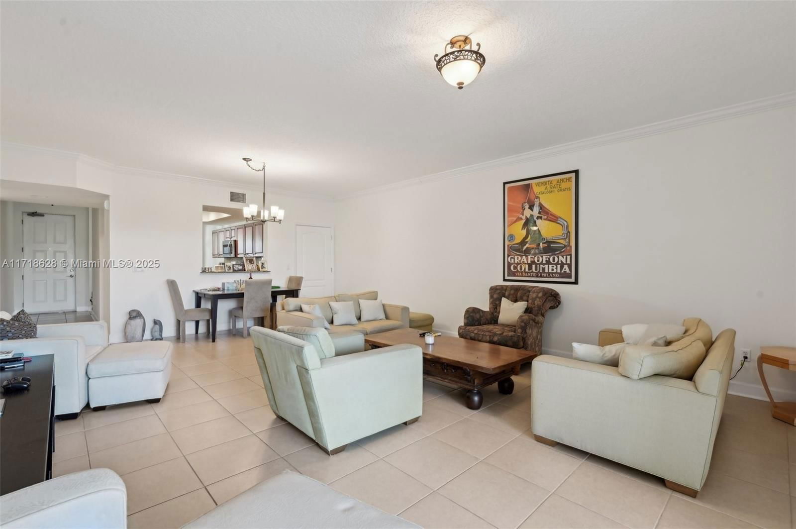 Real estate property located at 7530 102nd St #303, Miami-dade, The Reserve Of Pinecrest, Pinecrest, FL