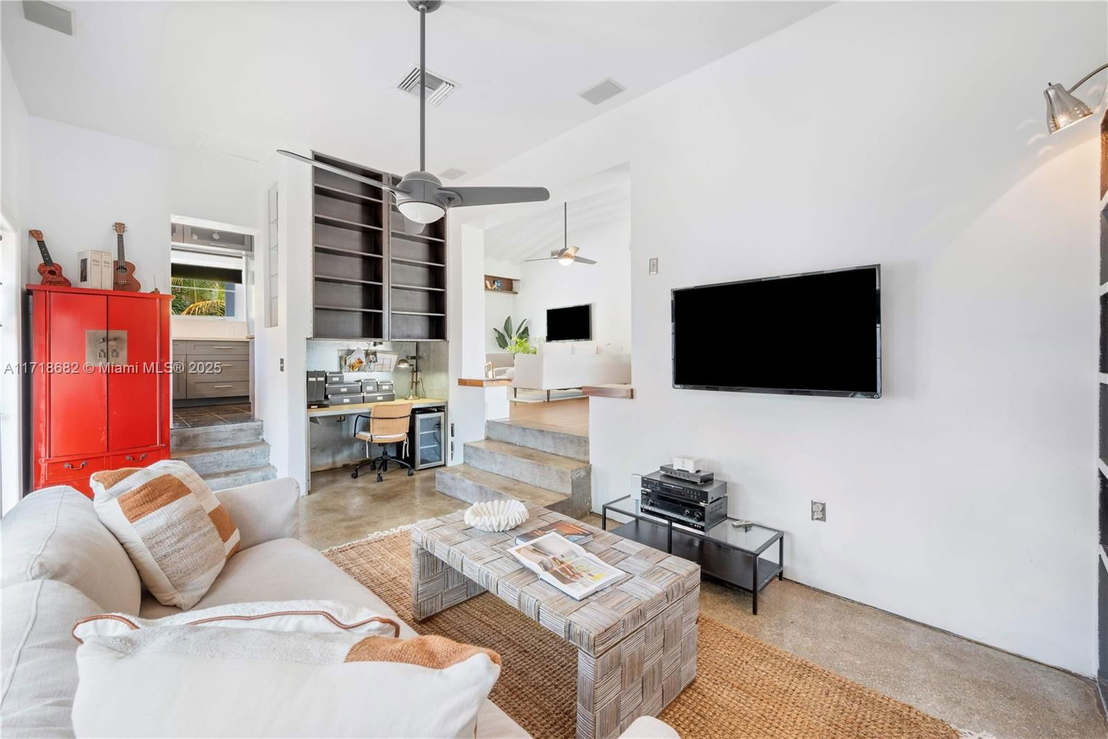 Real estate property located at 921 71st St, Miami-dade, Washington Place, Miami, FL