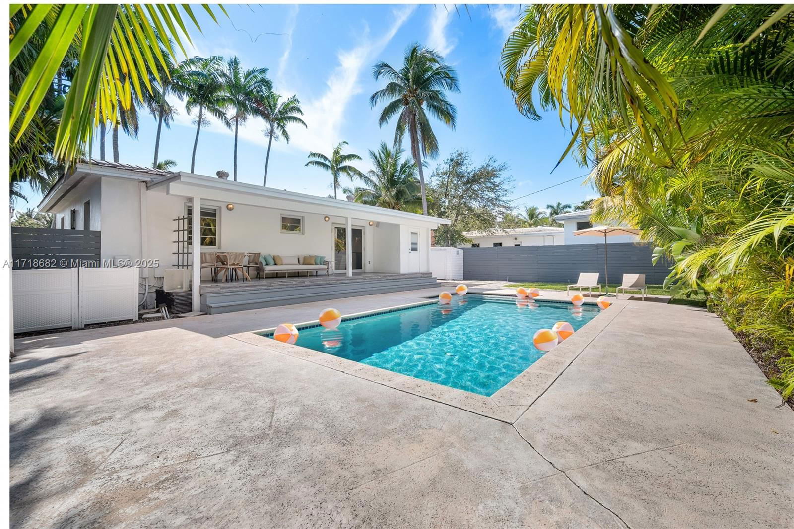 Real estate property located at 921 71st St, Miami-dade, Washington Place, Miami, FL
