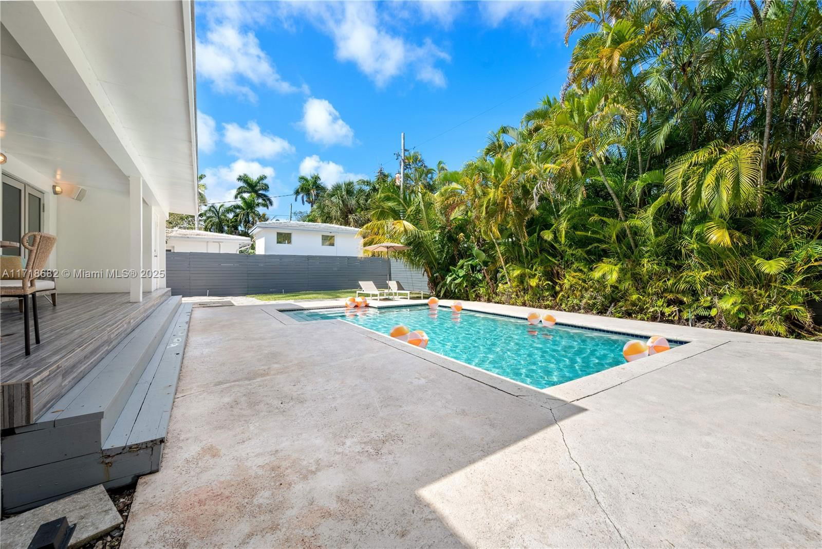 Real estate property located at 921 71st St, Miami-dade, Washington Place, Miami, FL