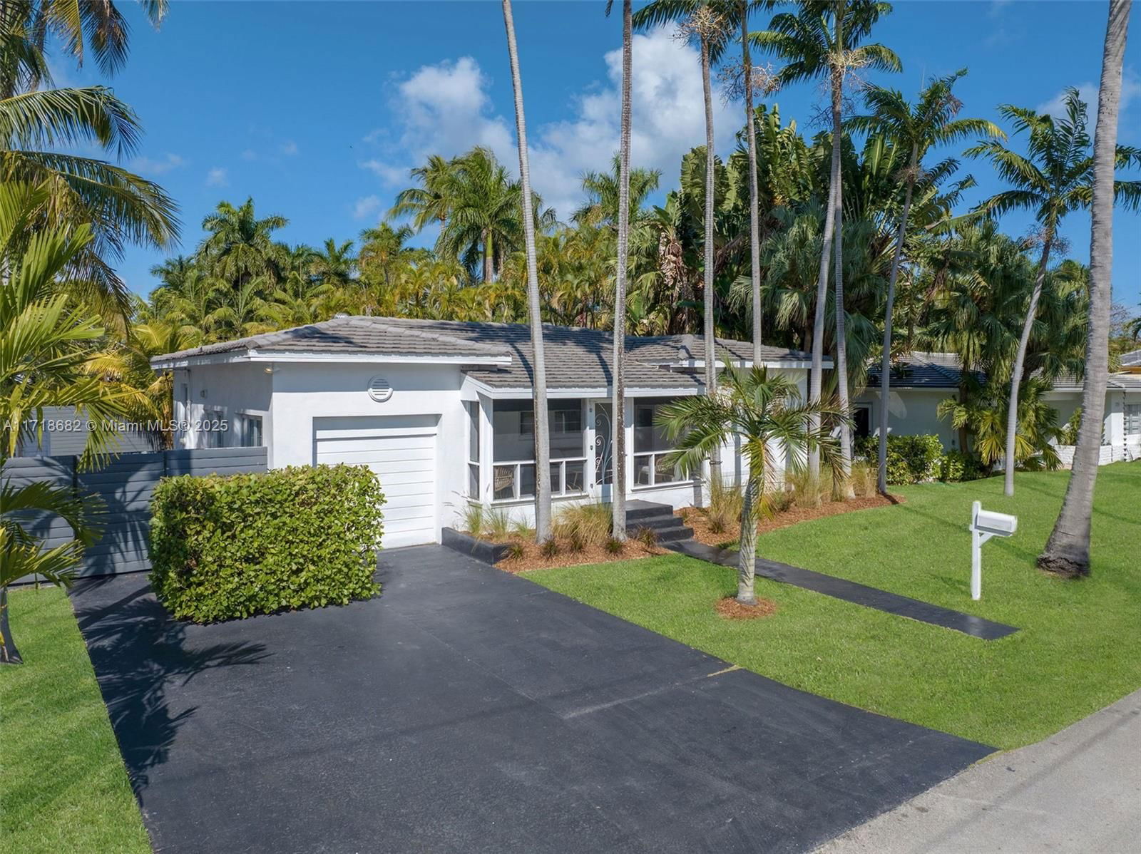 Real estate property located at 921 71st St, Miami-dade, Washington Place, Miami, FL