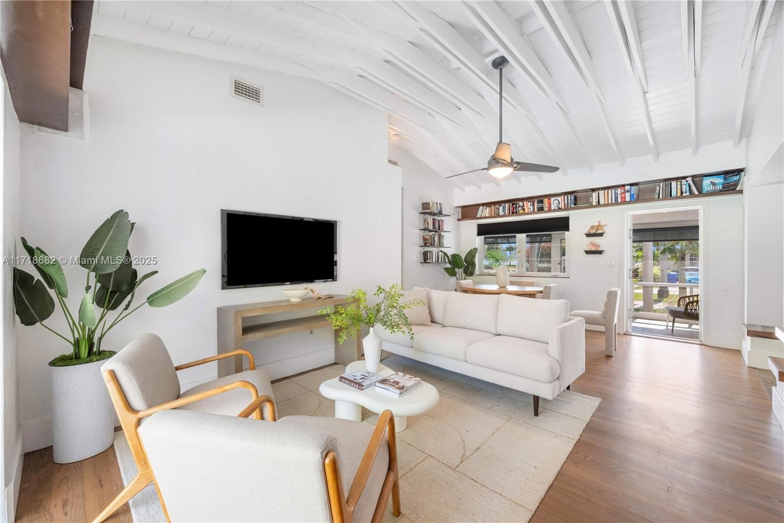 Real estate property located at 921 71st St, Miami-dade, Washington Place, Miami, FL