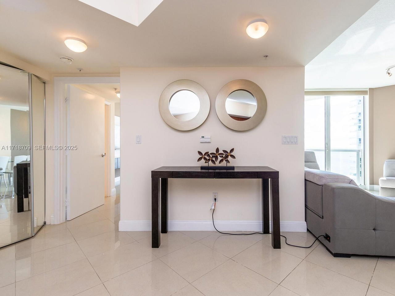 Real estate property located at 16699 Collins Ave #1709, Miami-dade, La Perla Condo, Sunny Isles Beach, FL