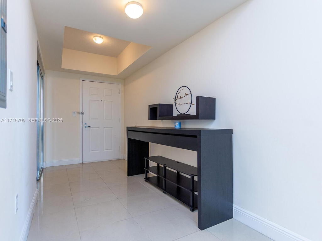Real estate property located at 16699 Collins Ave #1709, Miami-dade, La Perla Condo, Sunny Isles Beach, FL