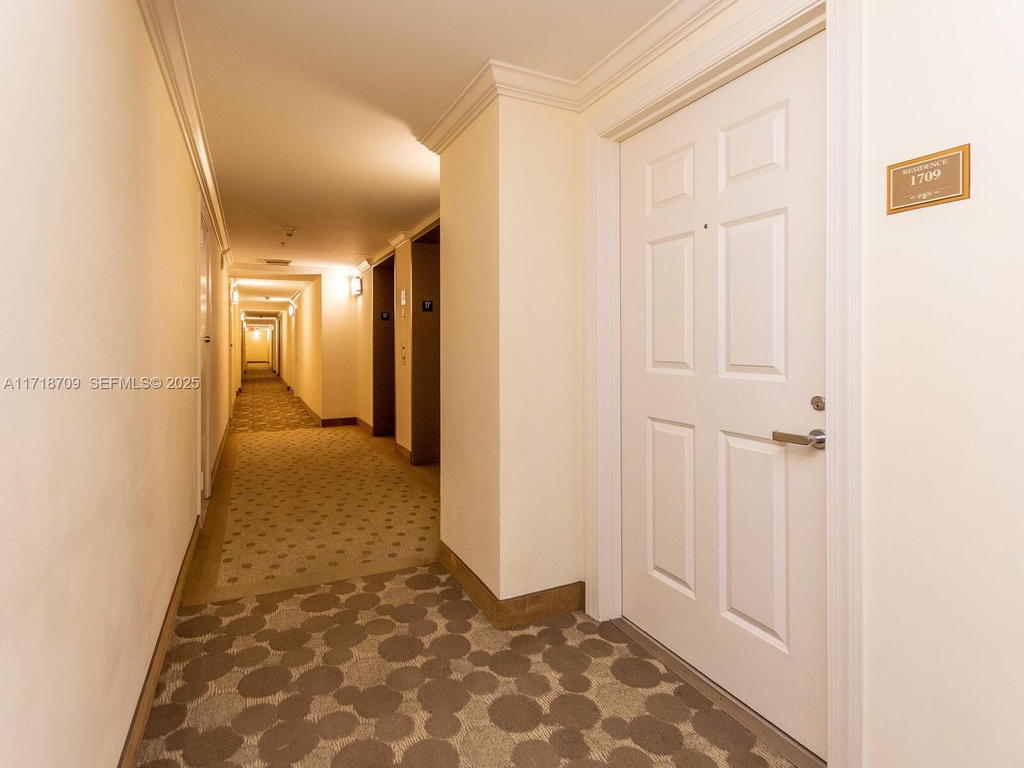 Real estate property located at 16699 Collins Ave #1709, Miami-dade, La Perla Condo, Sunny Isles Beach, FL