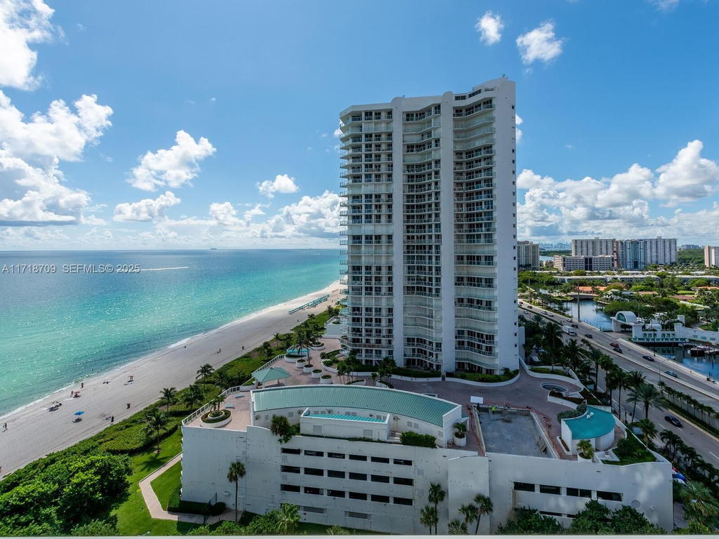 Real estate property located at 16699 Collins Ave #1709, Miami-dade, La Perla Condo, Sunny Isles Beach, FL