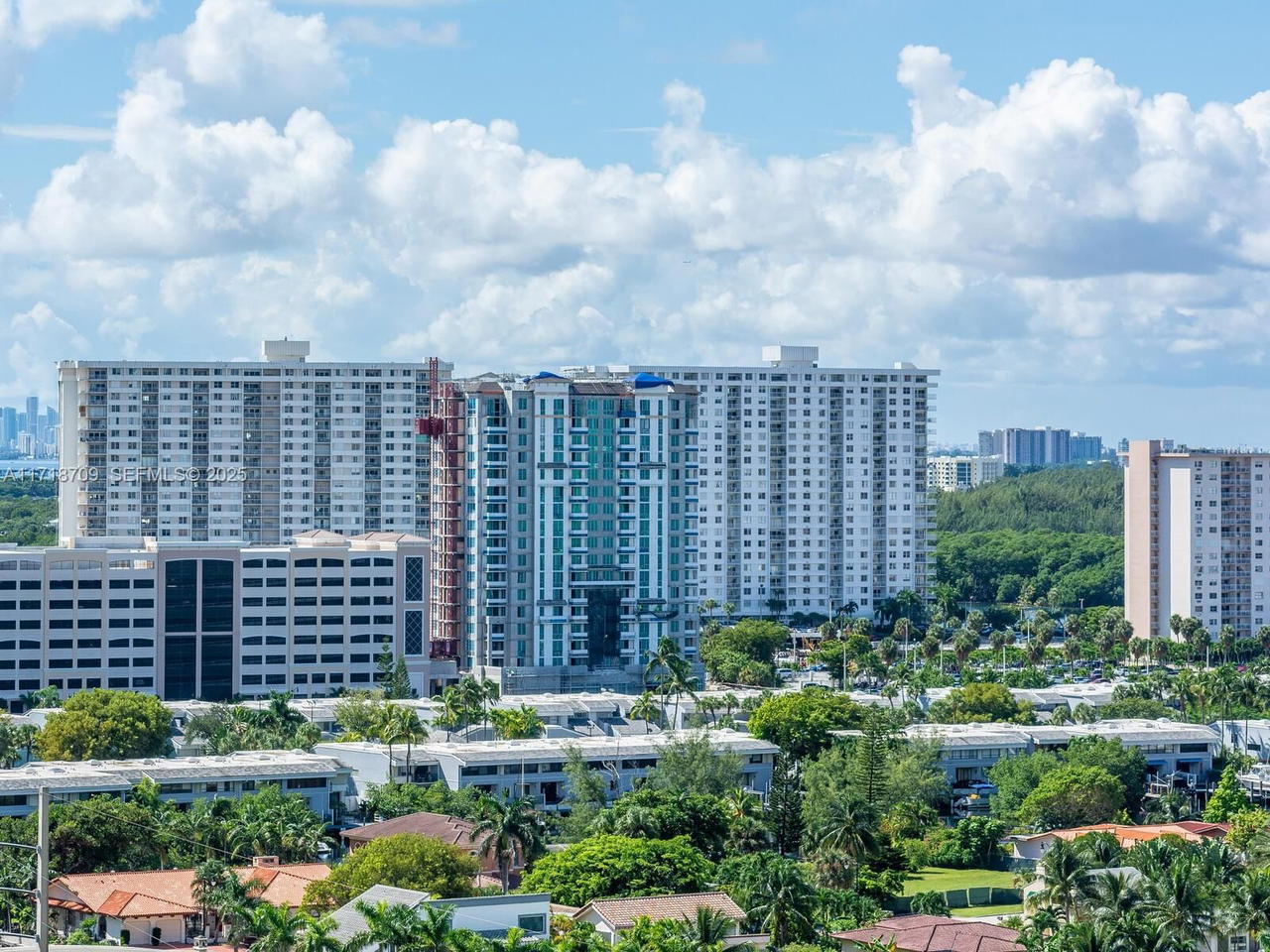 Real estate property located at 16699 Collins Ave #1709, Miami-dade, La Perla Condo, Sunny Isles Beach, FL